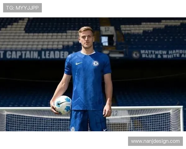 德拉普重返切尔西训练场3000万镑中锋复出备战新赛季